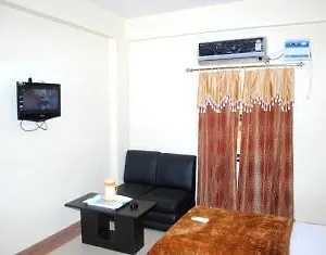 ** Hotel Tara Grand Agra India